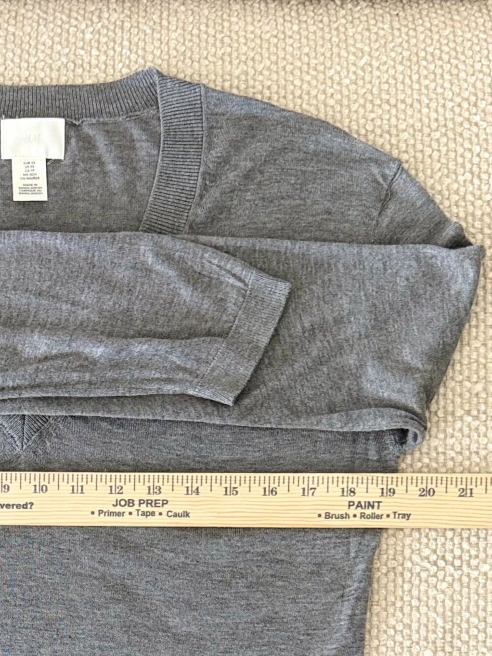 H&M Fine-Knit Deep V-Neck Sweater - Heather Gray - Size XS - Picture 3 of 8